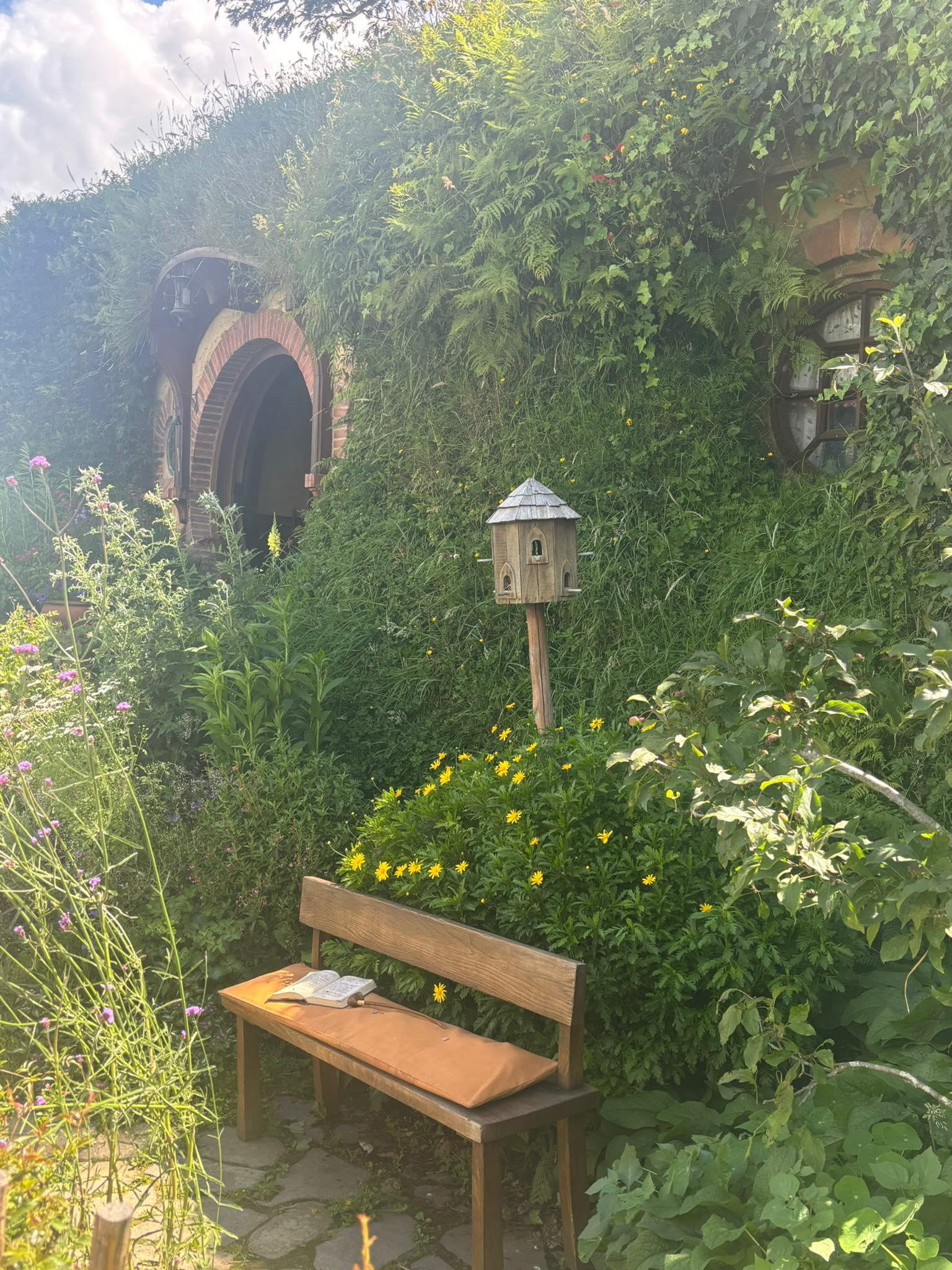 Hobbiton garden